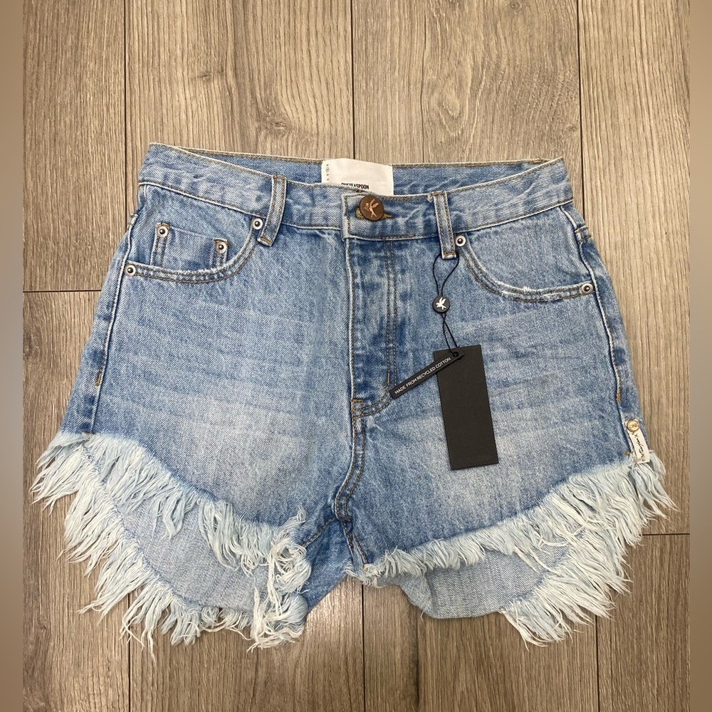 One Teaspoon Outlaws Ocean mid rise Fray Denim Cutoff Shorts Sz 23 NWT